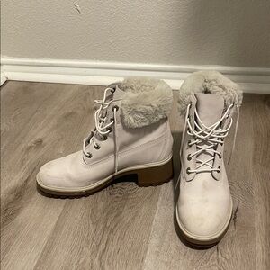 Timberland Women's Cream Fur-Trimmed Boots